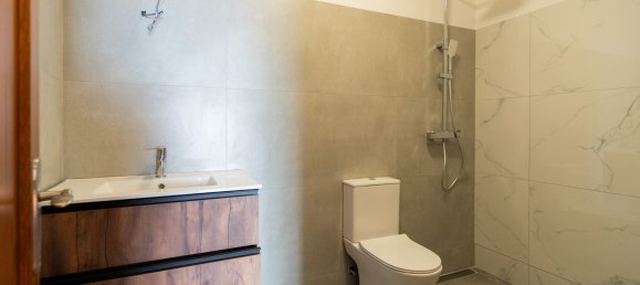 3 bedrooms House in Funchal, Portugal No. 189995 17