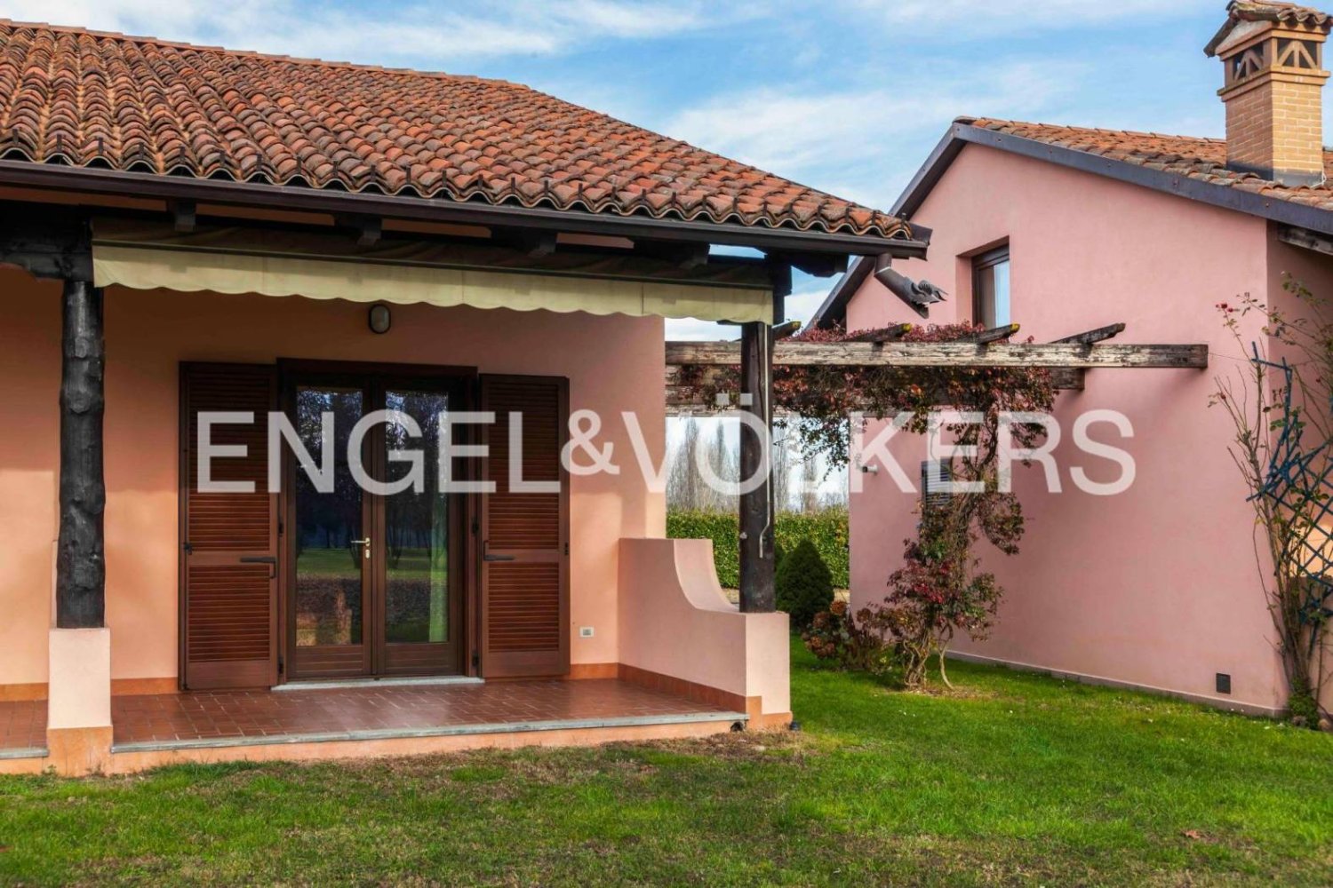 Дом с 1 спальней в Черваска, Италия № 69033