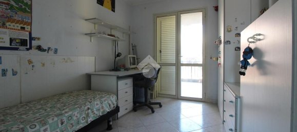 4 غرف نوم شقة في Reggio Calabria, Italy رقم 327852 12