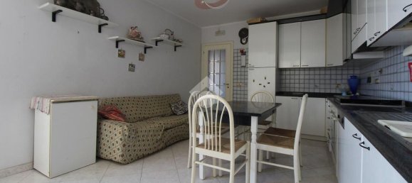 4 غرف نوم شقة في Reggio Calabria, Italy رقم 327852 7