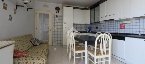 4 غرف نوم شقة في Reggio Calabria, Italy رقم 327852 8