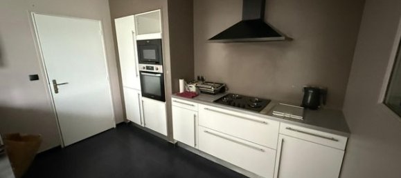 4 bedrooms House in Saint-Pavace, France No. 315561 7