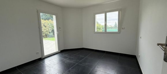 4 bedrooms House in Saint-Pavace, France No. 315561 12