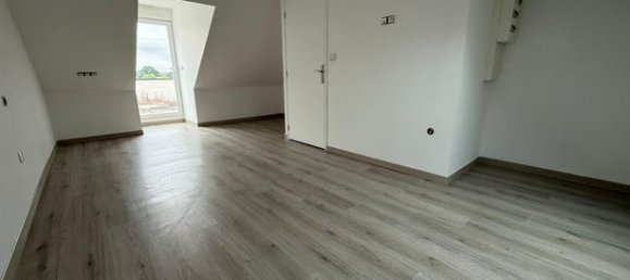 4 bedrooms House in Saint-Pavace, France No. 315561 11