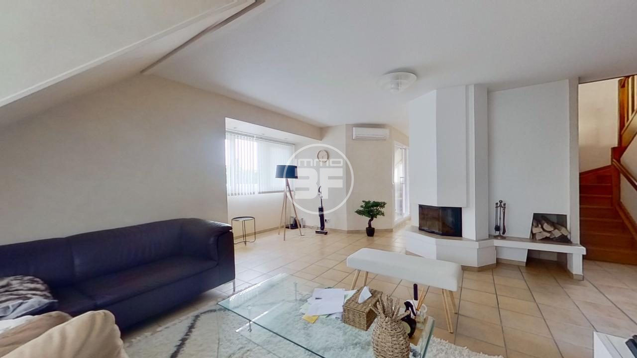 3 bedrooms Duplex in Saint-Louis, France No. 254320