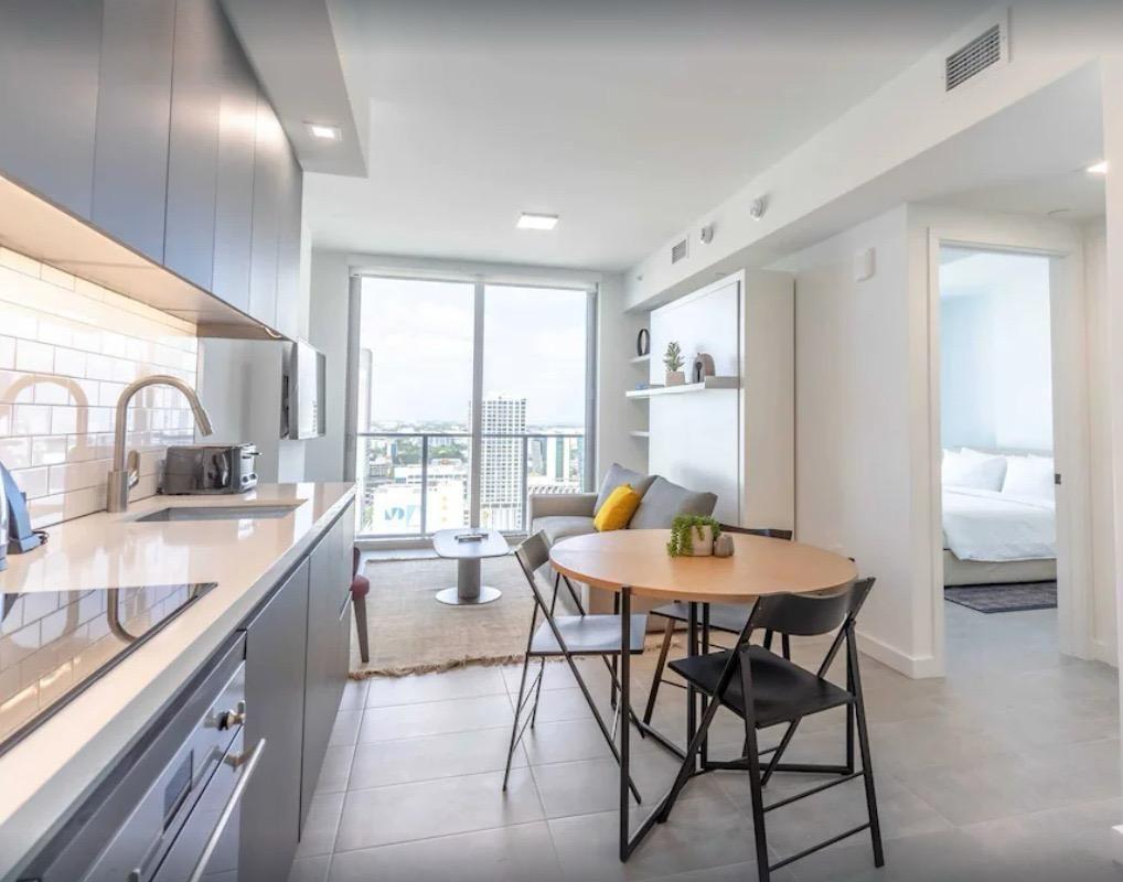 1 dormitorio propiedad comercial en venta en Miami, Miami-Dade, Florida, USA № 613521