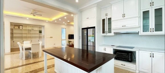 3 bedrooms Villa in Long Bien, Vietnam No. 590 4