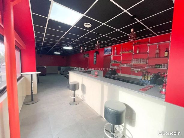 99m² Commercial property in Villeneuve-Saint-Georges, France No. 282262