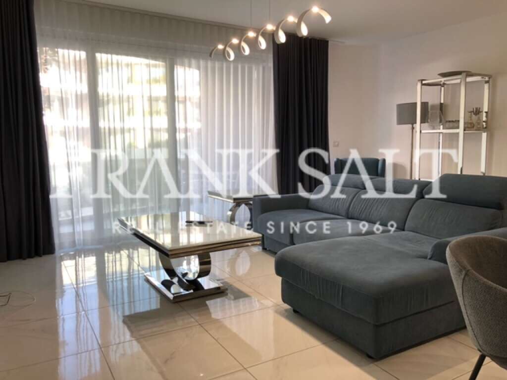 Apartamento de 3 dormitorios en Swieqi, Malta No. 10169