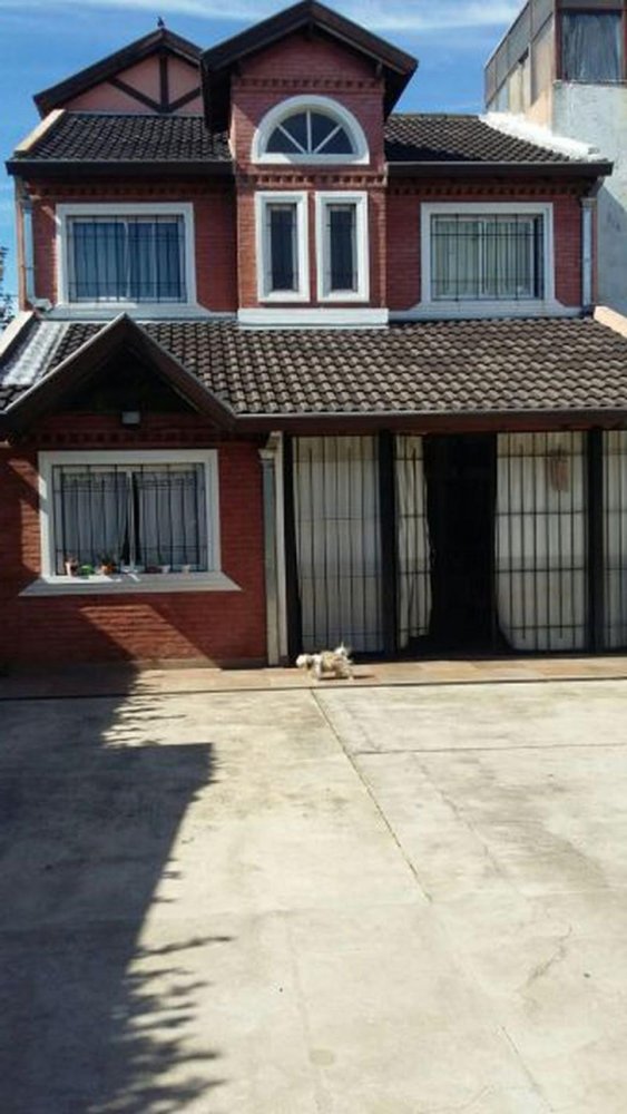 4 غرف نوم منزل في Tres de Febrero, Argentina رقم 5153