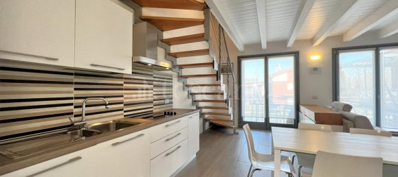 4 rooms House in Peschiera del Garda, Italy No. 78369 6