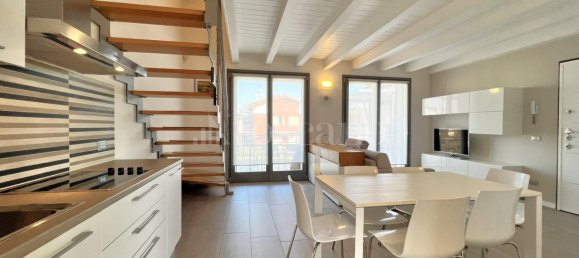 4 rooms House in Peschiera del Garda, Italy No. 78369 7