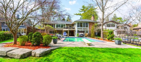 4 bedrooms House in Mississauga, Canada No. 535 2