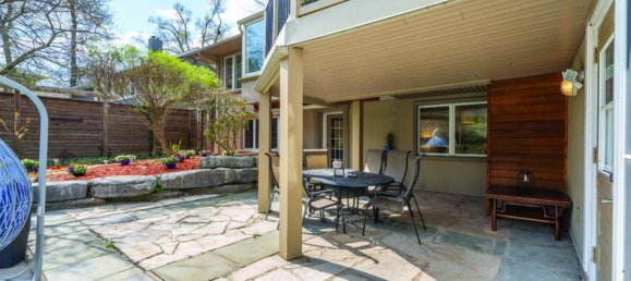 4 bedrooms House in Mississauga, Canada No. 535 5