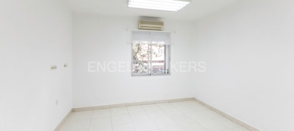 4 غرف نوم شقة في Cuatro Caminos, Spain رقم 138266 9