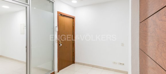 4 غرف نوم شقة في Cuatro Caminos, Spain رقم 138266 22