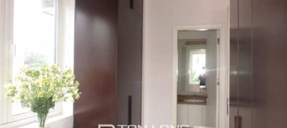 Villa de 4 dormitorios en Long Bien, Vietnam No. 3327 15