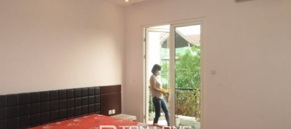 Villa de 4 dormitorios en Long Bien, Vietnam No. 3327 13