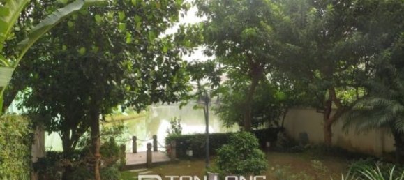 Villa de 4 dormitorios en Long Bien, Vietnam No. 3327 22