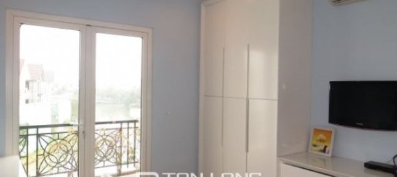 Villa de 4 dormitorios en Long Bien, Vietnam No. 3327 18