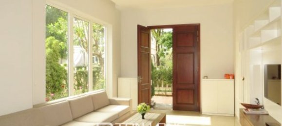 Villa de 4 dormitorios en Long Bien, Vietnam No. 3327 3