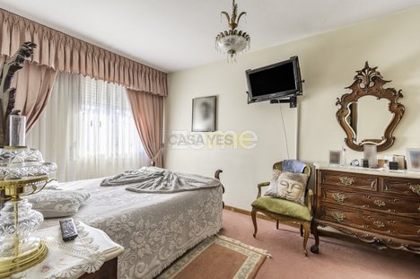 4 bedrooms Apartment in Porto, Portugal No. 95652