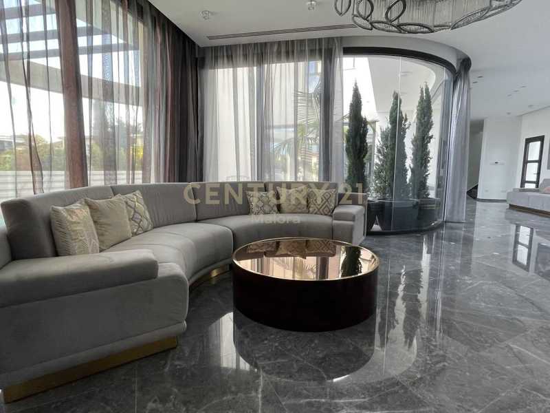 5 bedrooms House in Limassol, Cyprus No. 13724