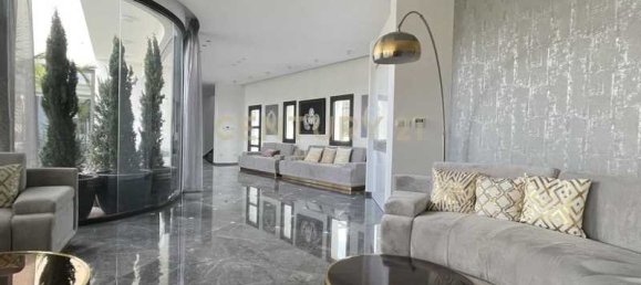 5 bedrooms House in Limassol, Cyprus No. 13724 11