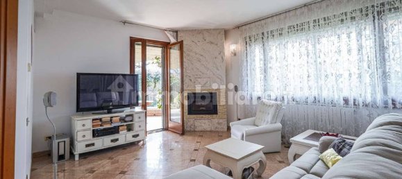 Villa T3 em Brembate, Italy N.º 211733 9