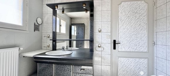 3 bedrooms House in Beauvais, France No. 332878 15