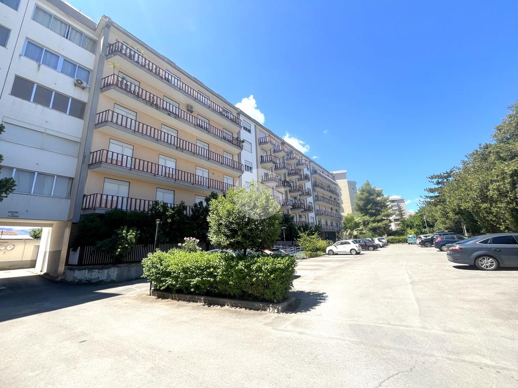 1 bedroom Apartment in Palermo, Italy No. 264016