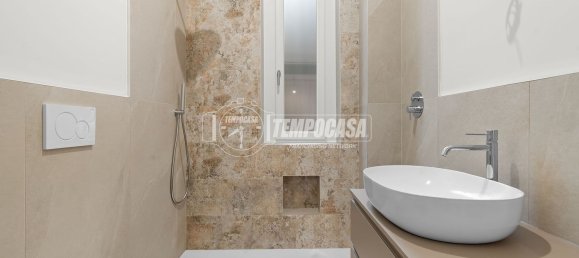 3 bedrooms Apartment in Milan, Italy No. 362270 18