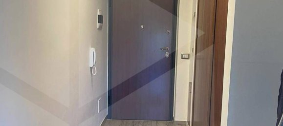 3-salle Appartement à Messina, Italy No. 17943 20