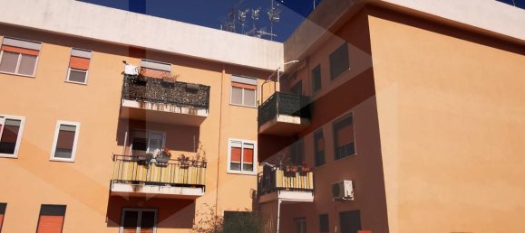 3-salle Appartement à Messina, Italy No. 17943 6