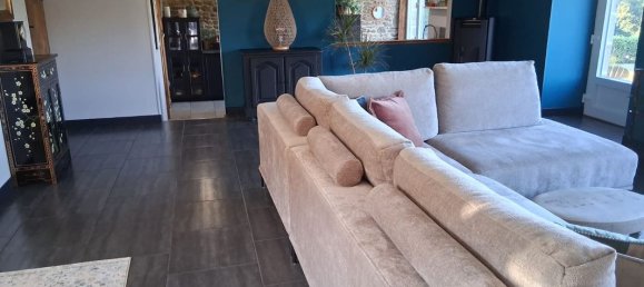 Casa de 3 dormitorios en Vire, France No. 358891 8