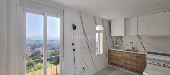 3 bedrooms Penthouse in San Luis de Sabinillas, Spain No. 184391 12