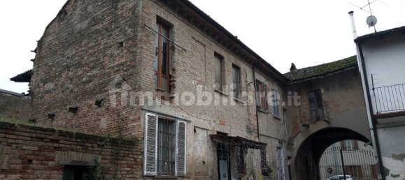 4 غرف نوم بناية في Voghera, Italy رقم 294989 2