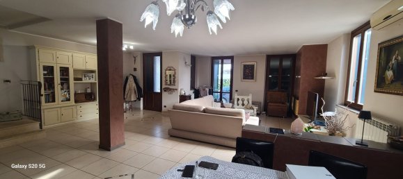 Вилла с 6 комнатами в Аньяделло, Италия № 117504 11