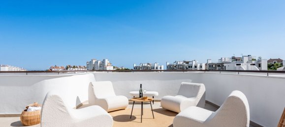 Apartamento de 3 dormitorios en Estepona, Spain No. 134187 4