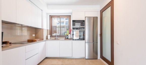 Apartamento de 3 dormitorios en Estepona, Spain No. 134187 8