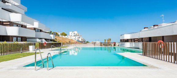 Apartamento de 3 dormitorios en Estepona, Spain No. 134187 18