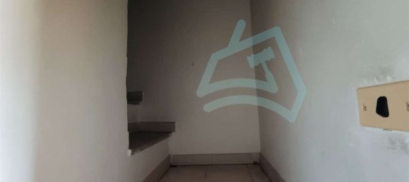 Gewerbliche Immobilie in Benevento, Italy 123m², Nr. 303756 2