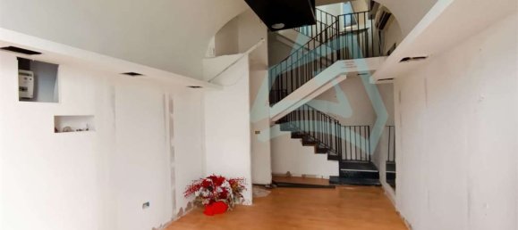 Gewerbliche Immobilie in Benevento, Italy 123m², Nr. 303756 23