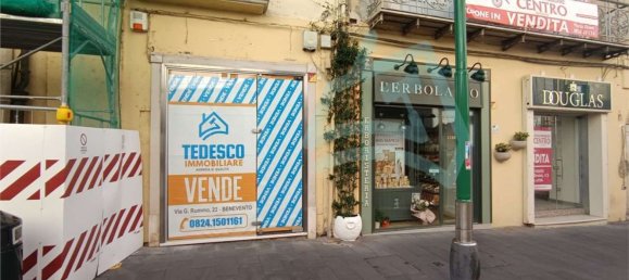 Gewerbliche Immobilie in Benevento, Italy 123m², Nr. 303756 31