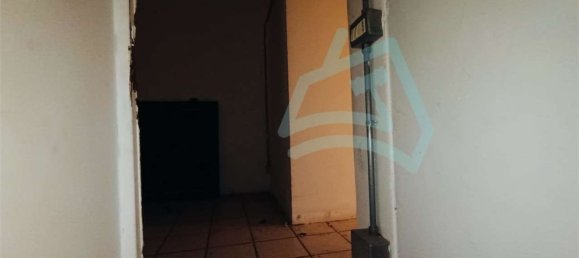 Gewerbliche Immobilie in Benevento, Italy 123m², Nr. 303756 5