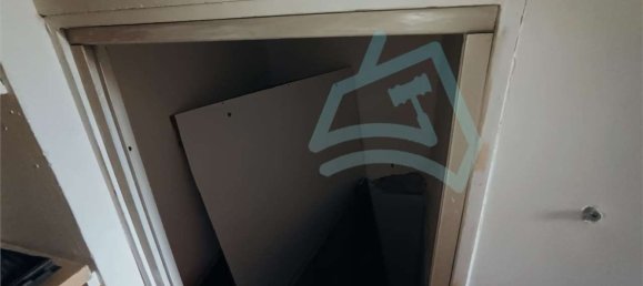 Gewerbliche Immobilie in Benevento, Italy 123m², Nr. 303756 34