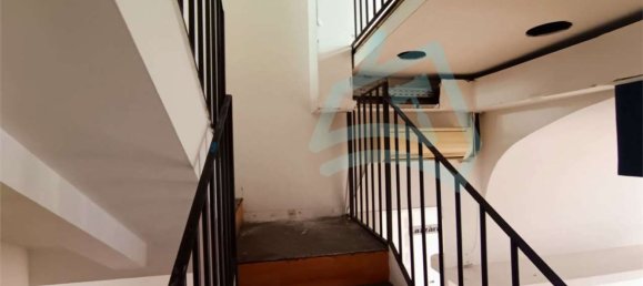 Gewerbliche Immobilie in Benevento, Italy 123m², Nr. 303756 21