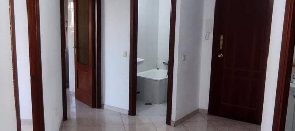 Apartamento de 3 dormitorios en Cáceres, Spain No. 34770 18