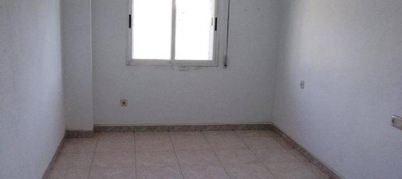 Apartamento de 3 dormitorios en Cáceres, Spain No. 34770 20