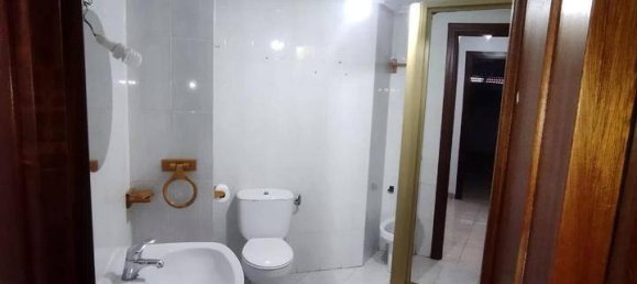 Apartamento de 3 dormitorios en Cáceres, Spain No. 34770 12